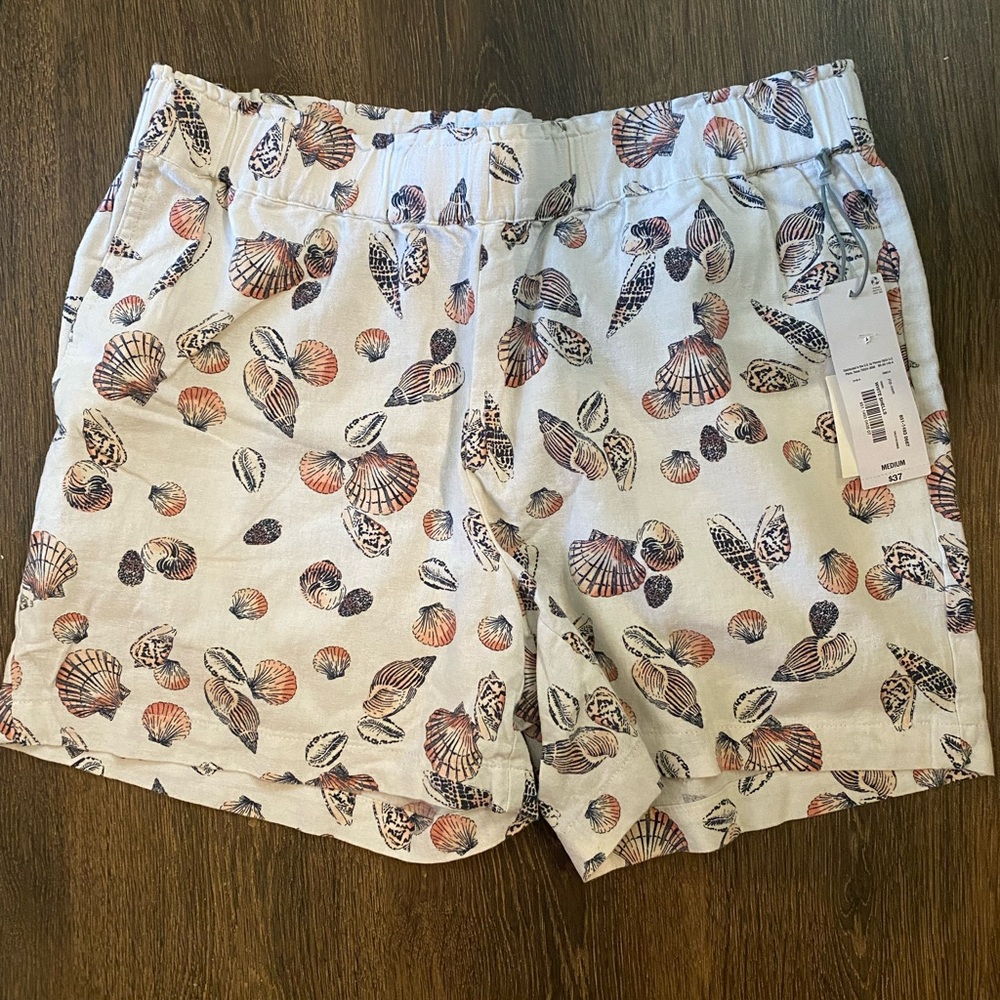 Liz Claiborne sea shell beach shorts NWT women’s size medium
